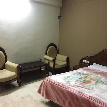 Hotel Royal Wings 尼杜巴塞莱 外观 照片