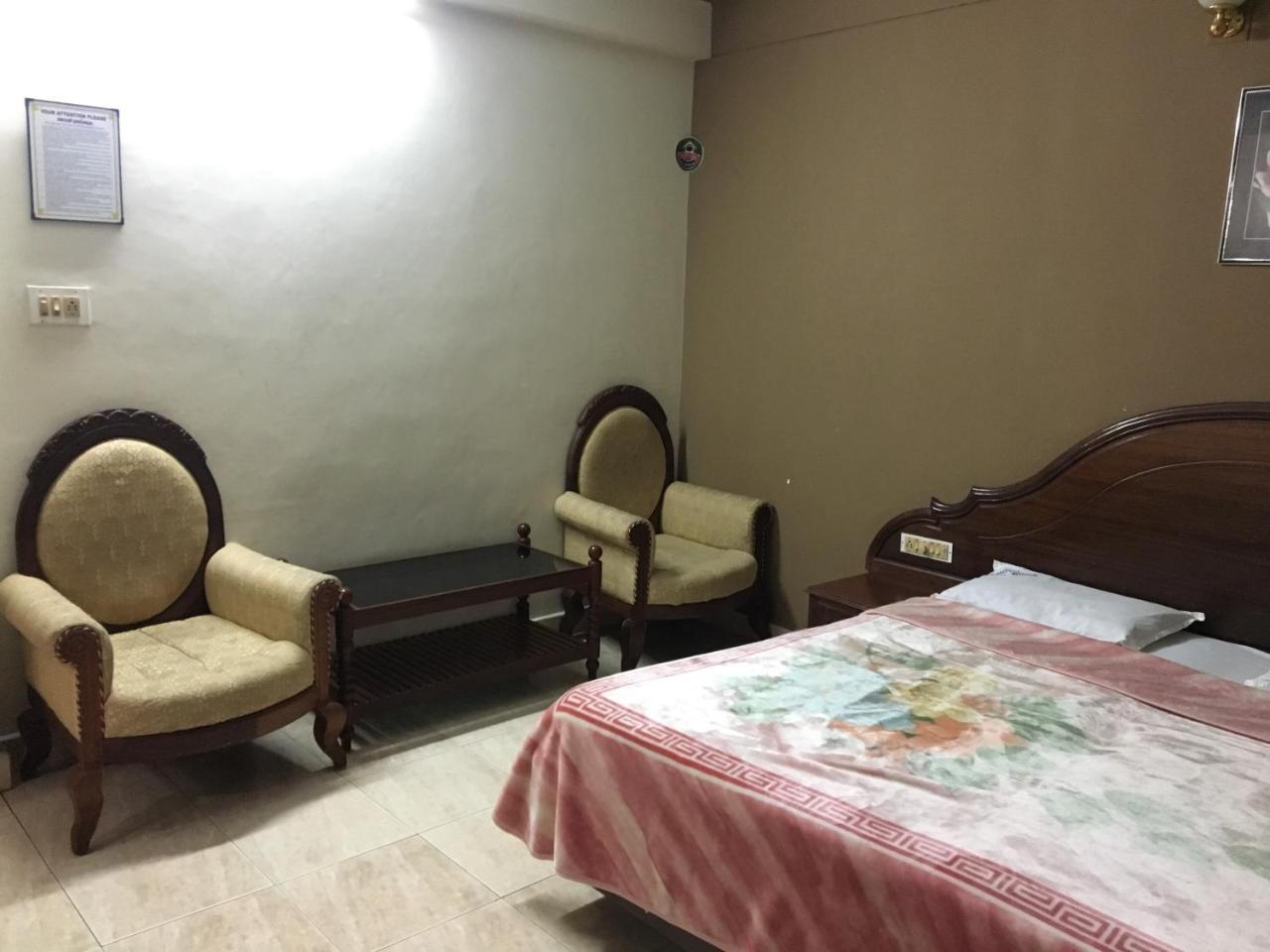 Hotel Royal Wings 尼杜巴塞莱 外观 照片